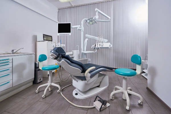 A Dentist Answer Common Questions About Wisdom Teeth